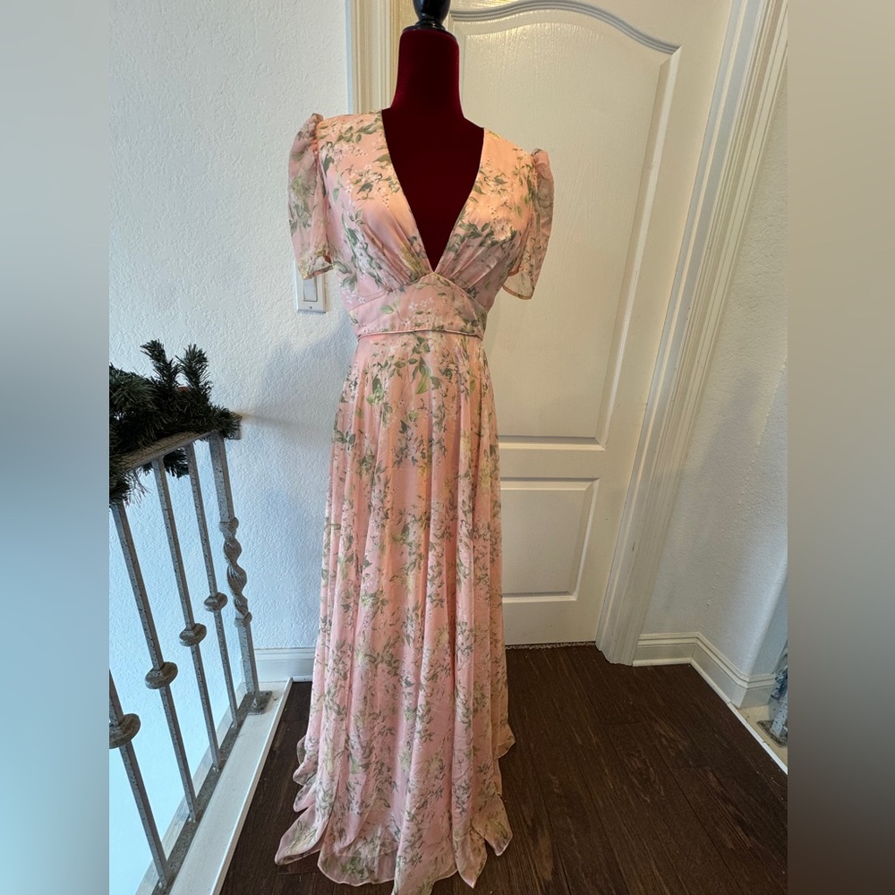 🦄 NWT Mac Duggal Sz 2 Floral Pink Maxi with V-neck and Puff Sleeves 55934
